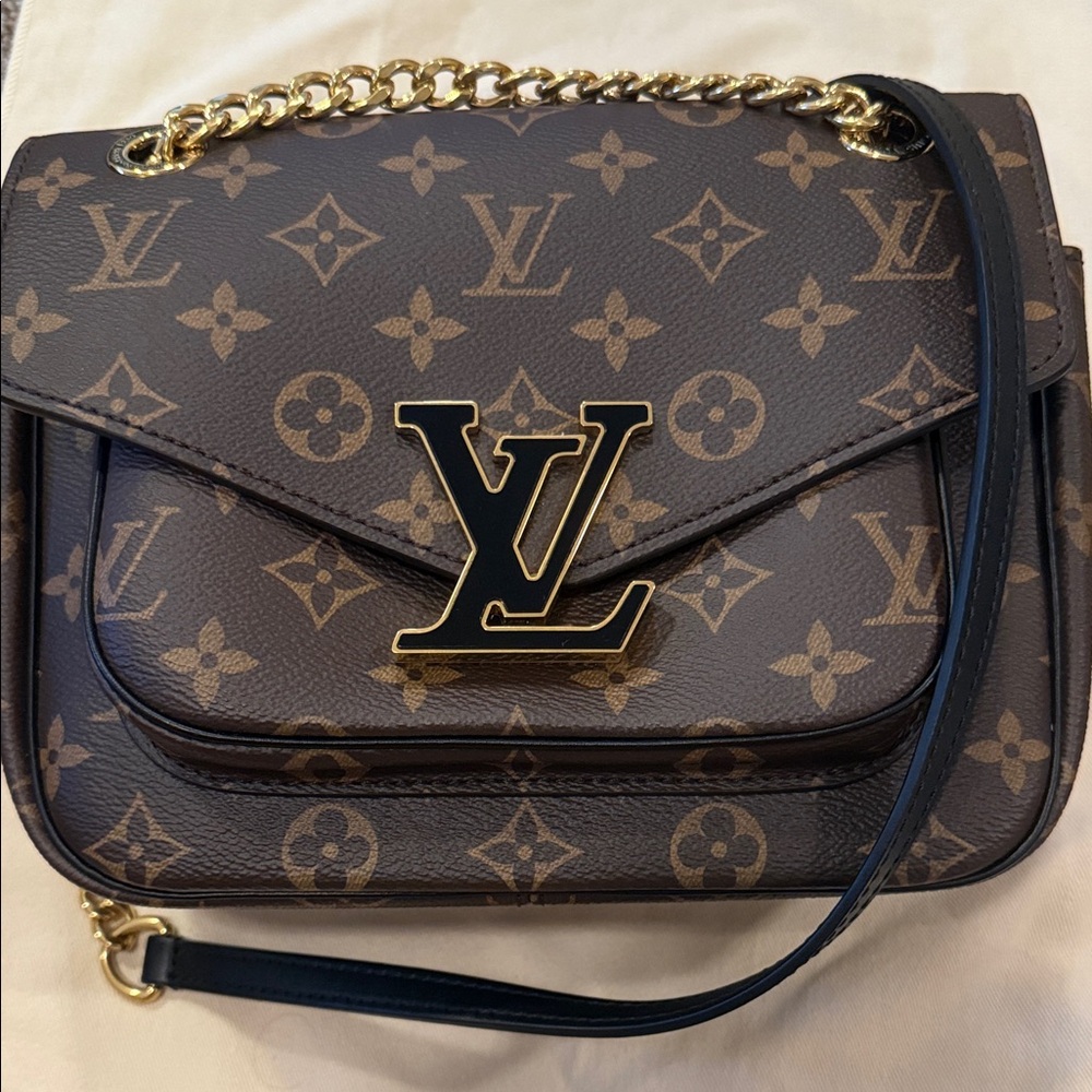 Louis Vuitton Monogram Passy Crossbody leather bag